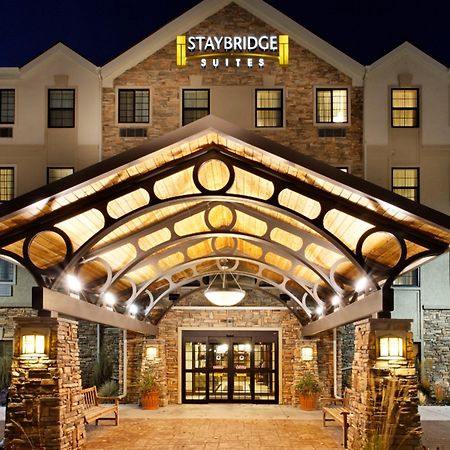 Staybridge Suites Dearborn By Ihg Bagian luar foto