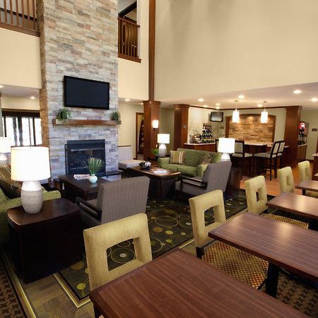 Staybridge Suites Dearborn By Ihg Bagian luar foto