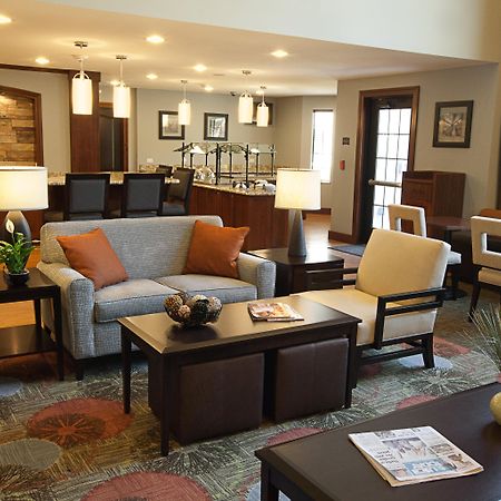 Staybridge Suites Dearborn By Ihg Bagian luar foto